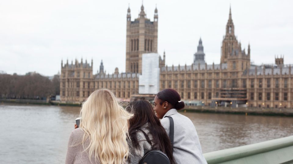 ​estudiar en el reino unido, ​estudiar en inglaterra, ​estudiar en londres, ​estudiar y trabajar en londres, ​estudiar un año en londres, ​ir a estudiar a londres, ​requisitos para estudiar en londres 