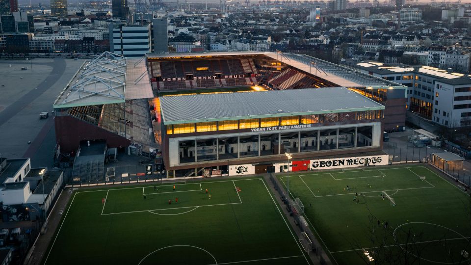 publicidad campo de futbol, publicidad campo futbol, publicidad campos de futbol, publicidad estática en estadios de fútbol 