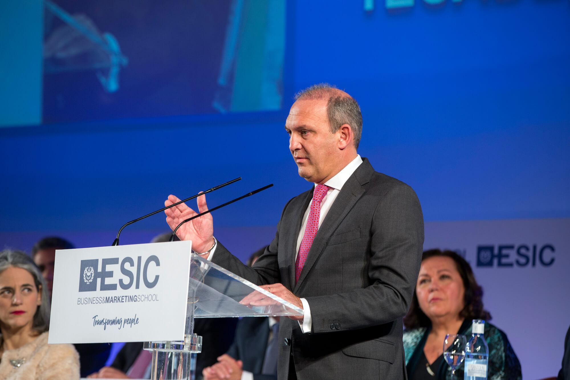 premio aster esic sevilla graduacion