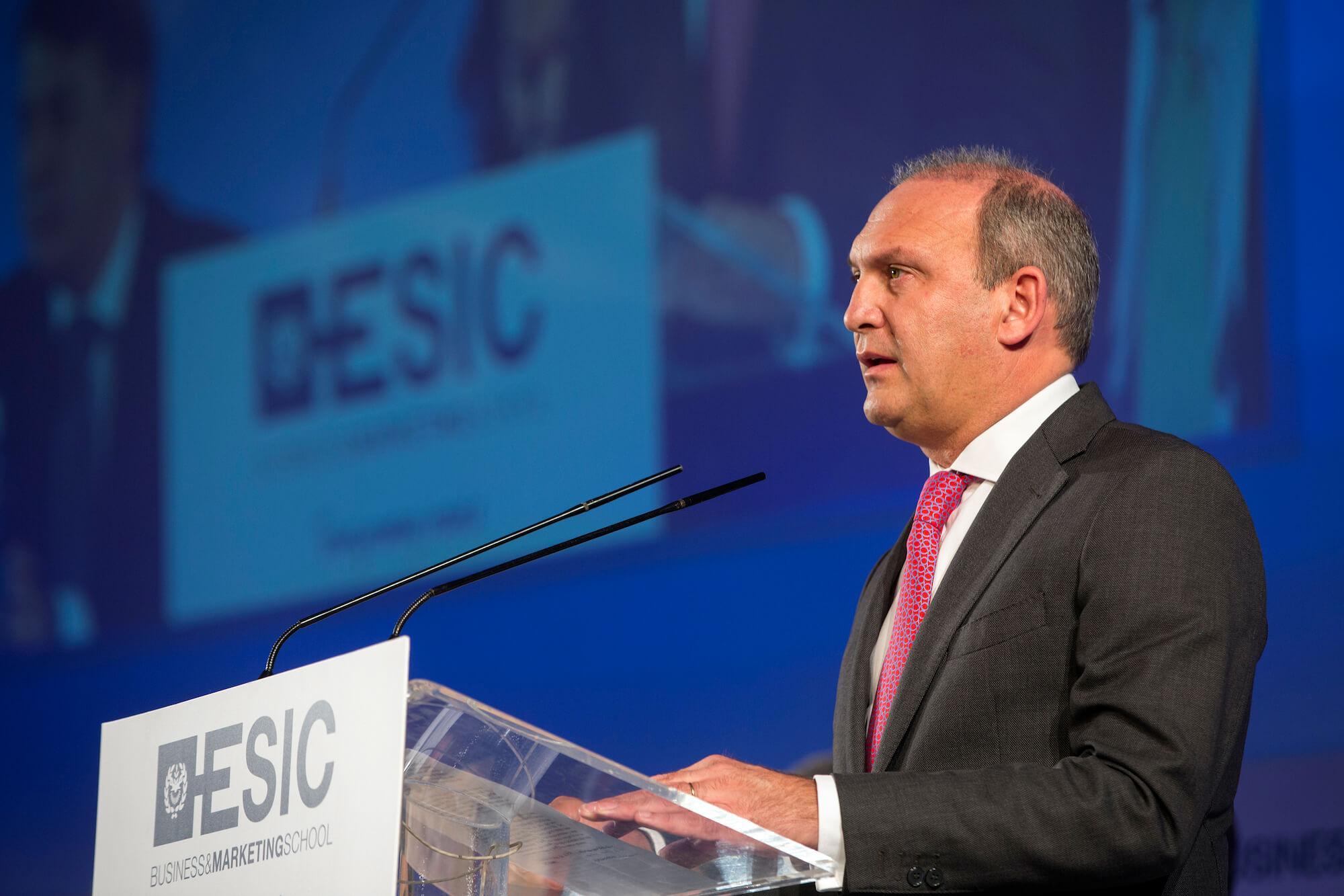 premio aster esic sevilla graduacion