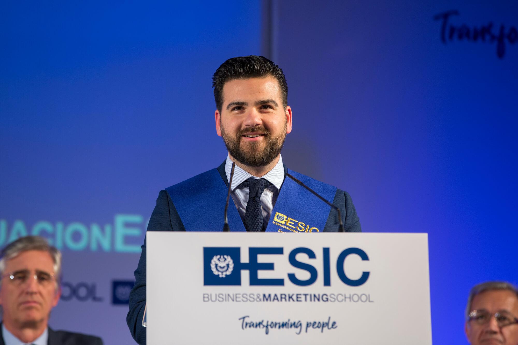 premio aster esic sevilla graduacion