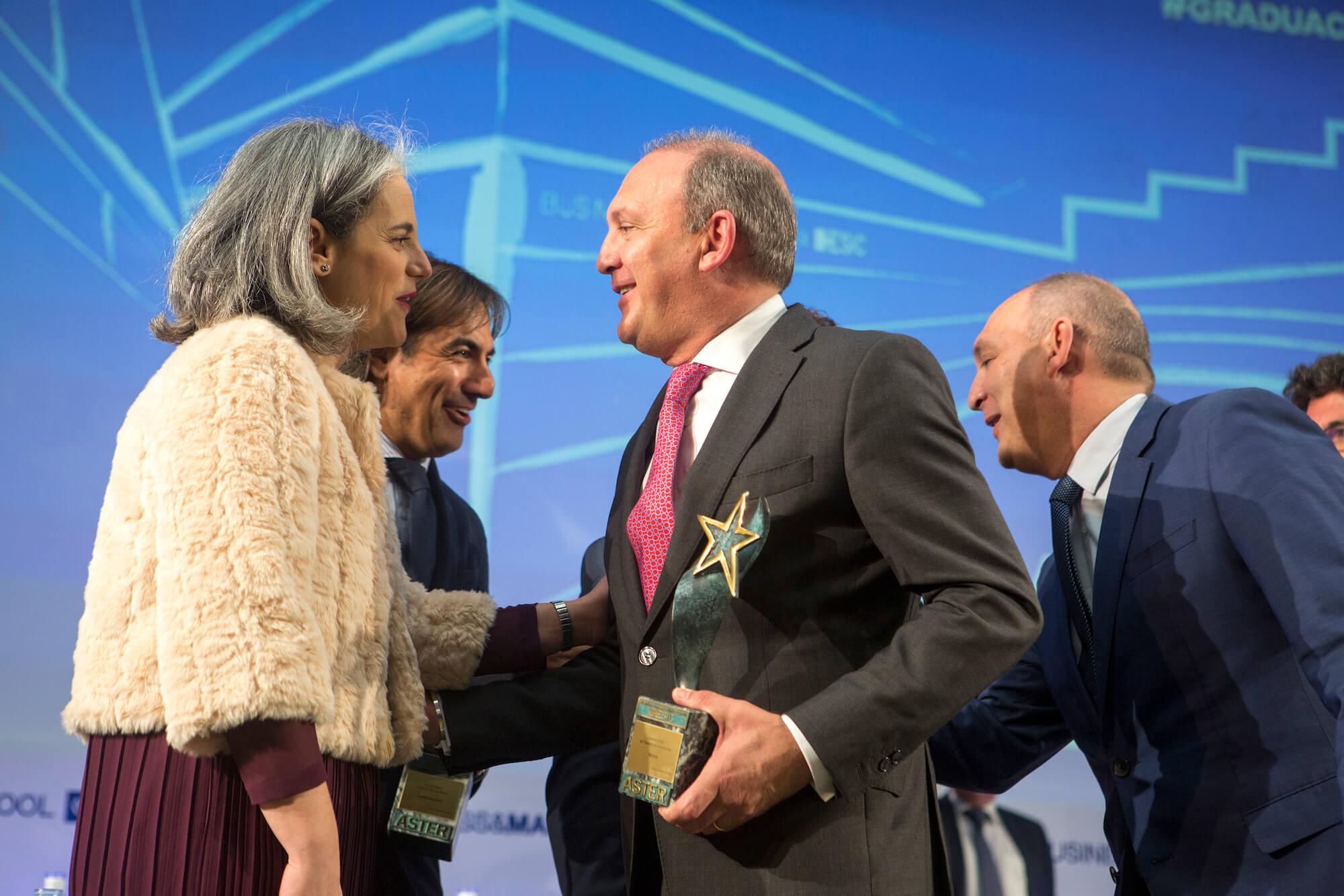 premio aster esic sevilla graduacion