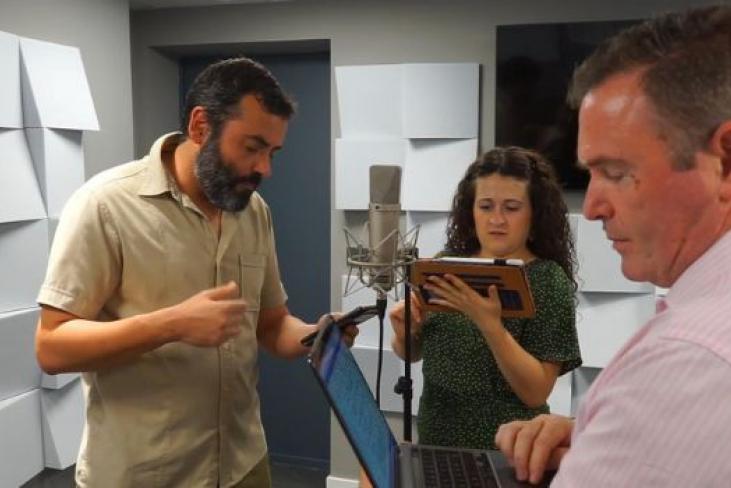 Grabación del pódcast de ficción sonora 'Viral' producido por ESIC Sevilla y Qwerty Podcast