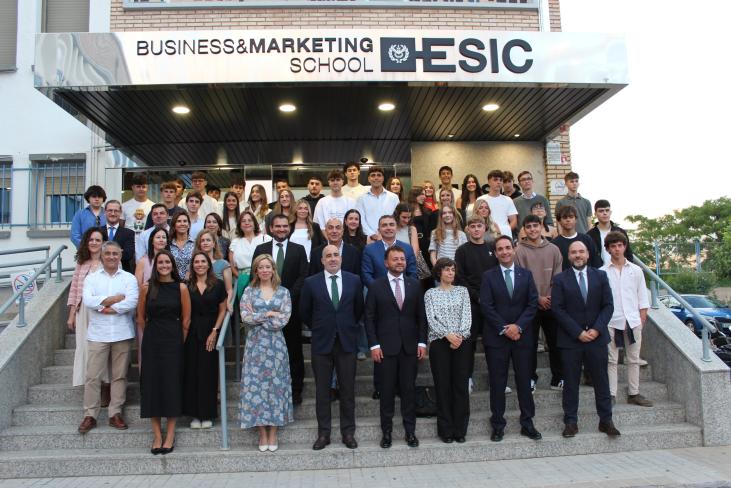 ACTO DE INAUGURACIÓN DEL GRADO OFICIAL EN MARKETING 2024-25 ESIC ARAGÓN