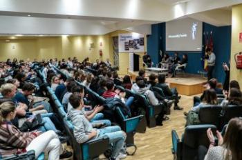 PoweredByTweet. Empieza un movimiento