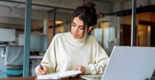 Bachelor's Degree in Business Administration in Valencia